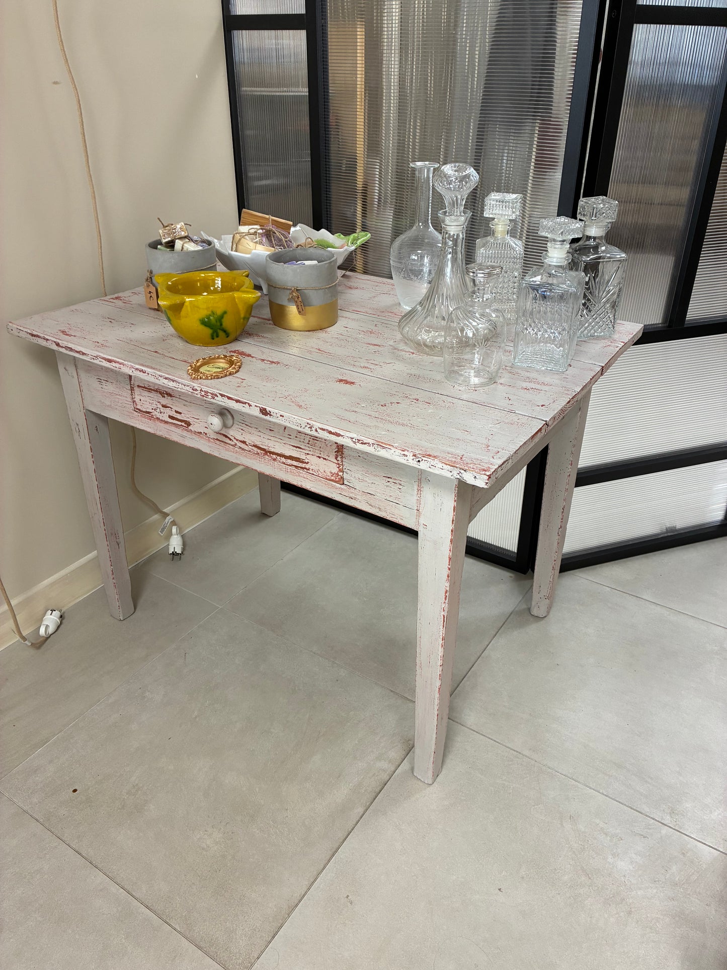 Table ancienne